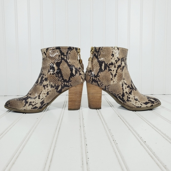 Anne Klein Beige Snakeskin Niccie Almond Toe Block Heel Booties H626 - Picture 7 of 11